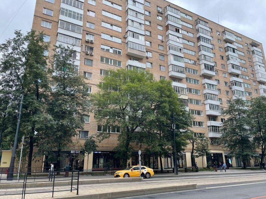 фасад дома, здание по адресу г Москва, ул Лесная, д 10-16 